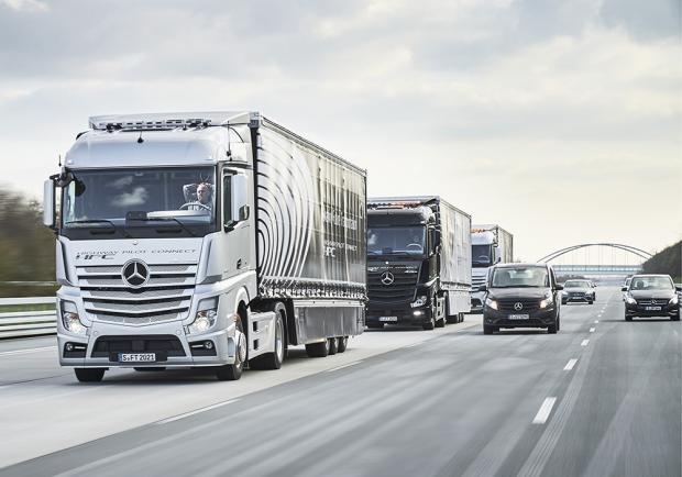 Daimler Trucks guida connessa 2