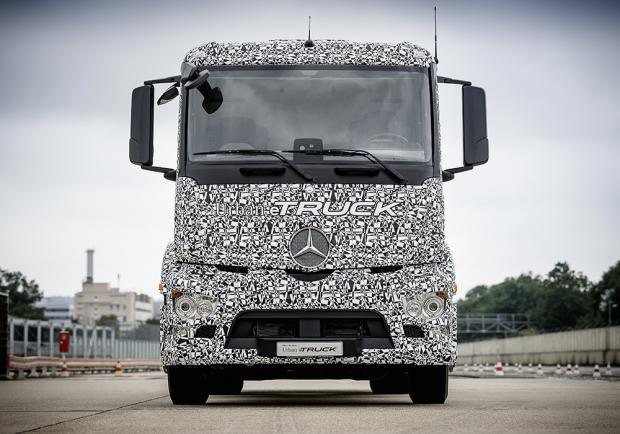 Mercedes-Benz Urban eTruck anteriore