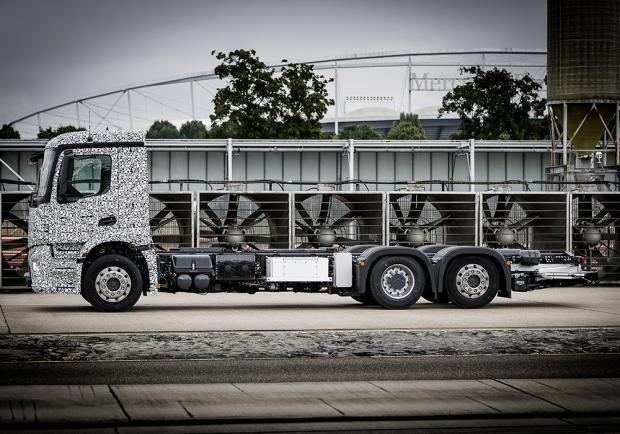 Mercedes-Benz Urban eTruck profilo