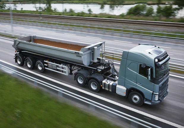 Volvo trucks Sollevamento asse in tandem senza carico
